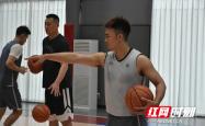 -包含青海男篮豪取胜利，排名上升，积极备战的词条