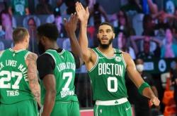 开云体育-76人险胜深圳队，塔图姆带队取胜