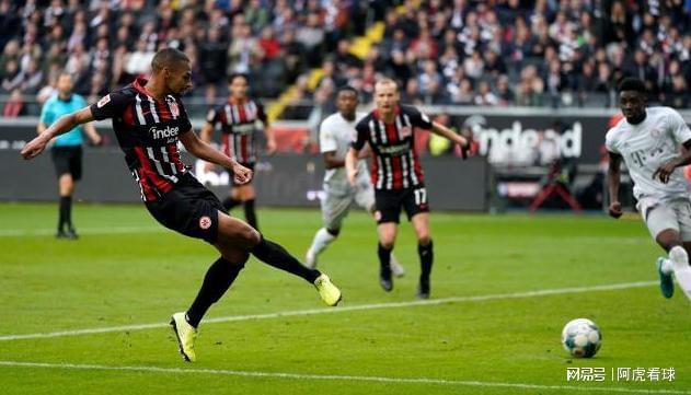 奥格斯堡客场战平法兰克福，引发意外局势