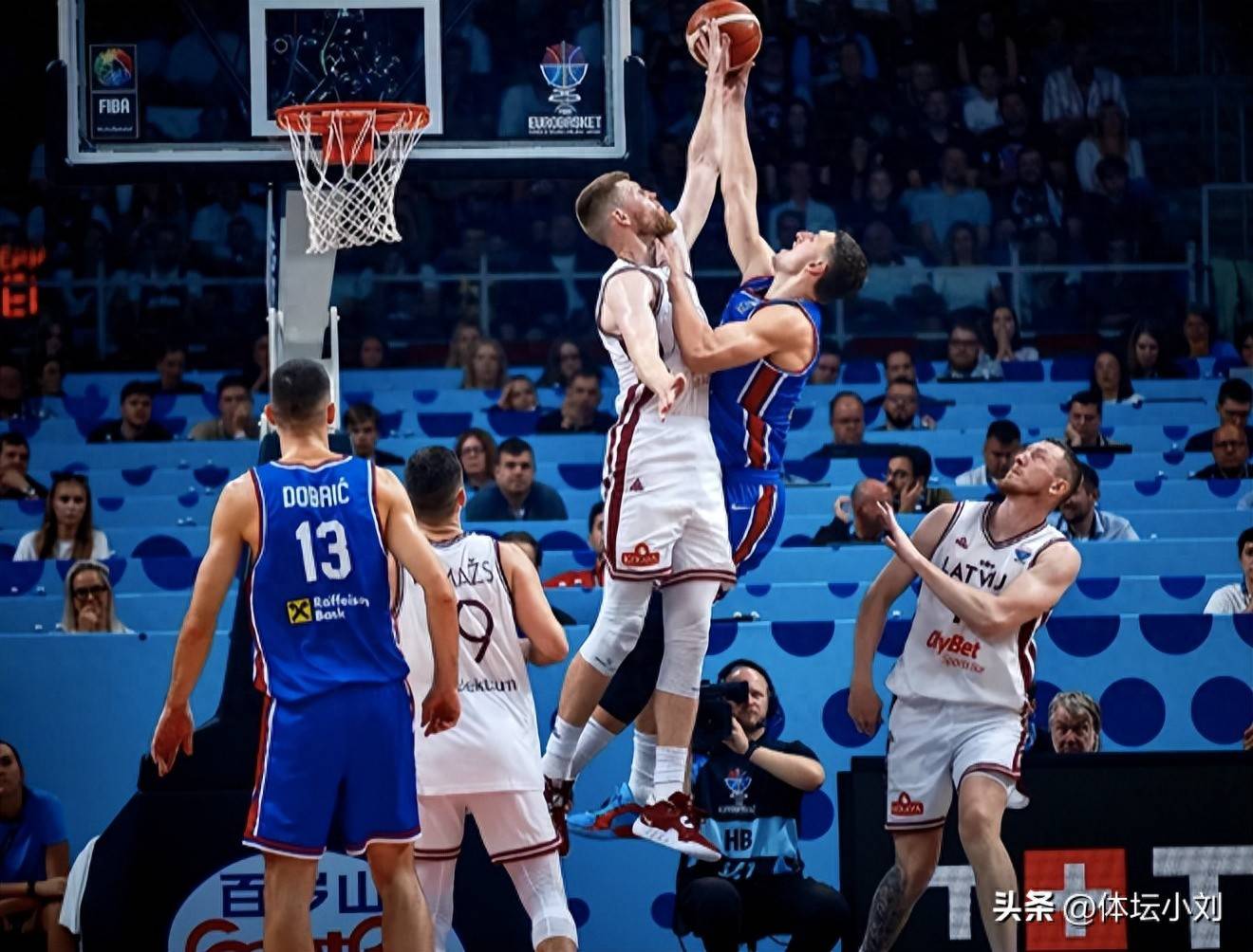 关于步行者血洗尼克斯,约基奇统治全场的信息 关于步行者血洗尼克斯,约基奇统治全场的信息